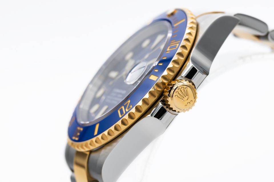 Rolex Submariner 126613 LB Image 2